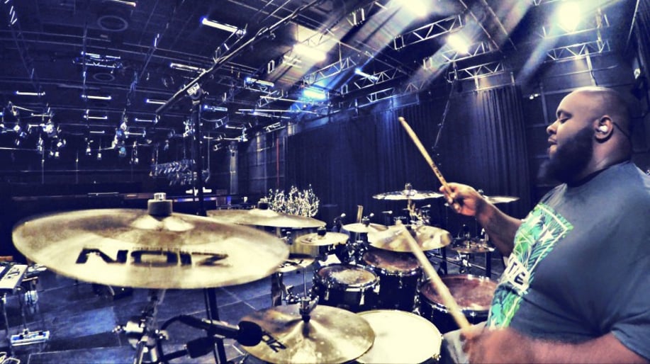 Gallery photo 1 of Thamaddrumma
