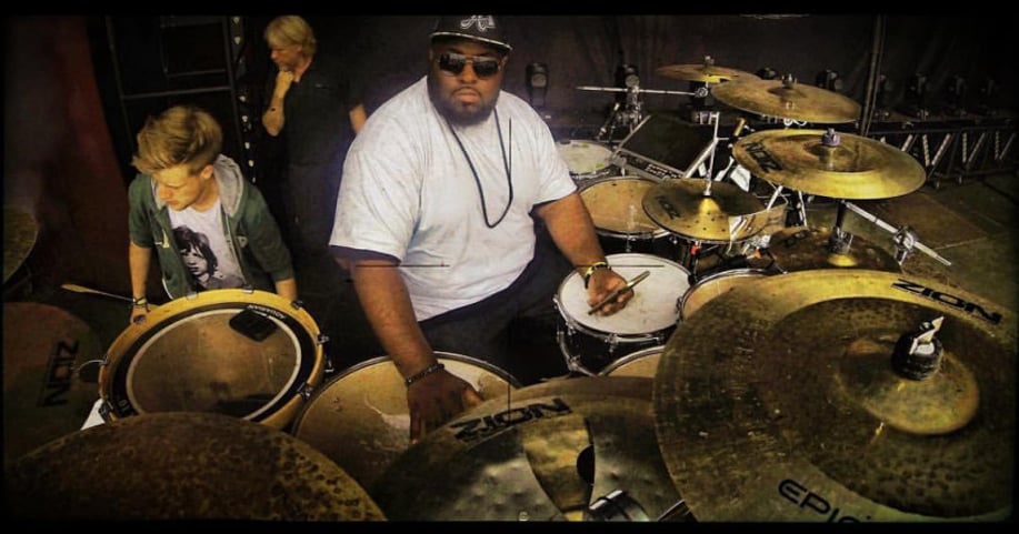 Gallery photo 5 of Thamaddrumma
