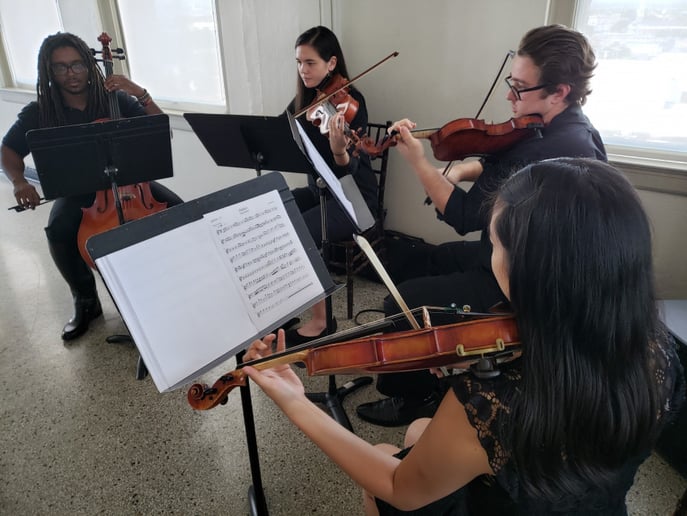Gallery photo 2 of Thao Pham - Violinist