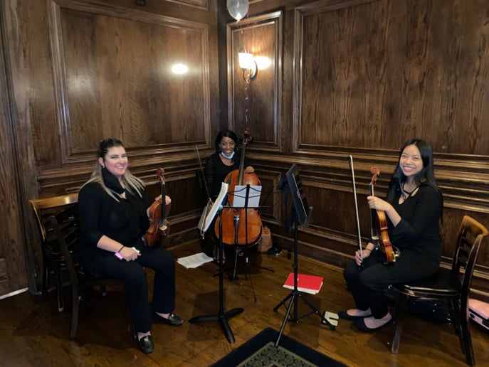 Gallery photo 4 of Thao Pham - Violinist