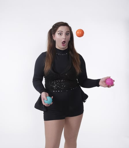Gallery photo 6 of That Juggling Girl