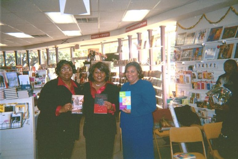Gallery photo 1 of That Literary Lady!