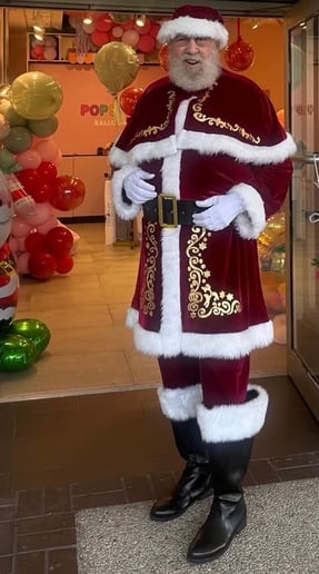 Gallery photo 5 of The 305 Santa