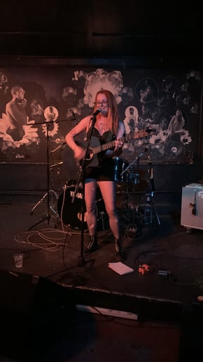 Gallery photo 3 of the Acoustic Alchemists
