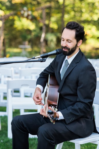 Gallery photo 4 of The Acoustic Crooner