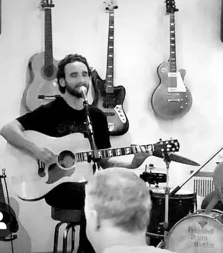 Gallery photo 3 of Adam George Acoustic