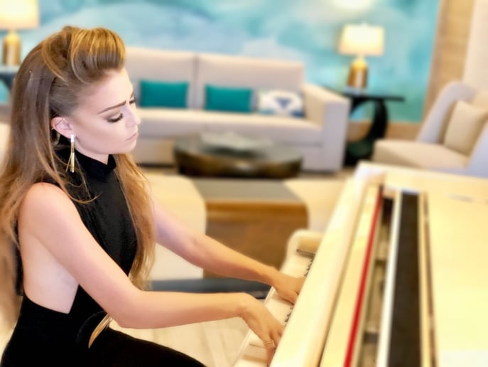 Gallery photo 6 of Autumn Melody Thomas