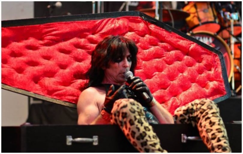 Gallery photo 1 of the Alice Cooper Experience (tribute band)