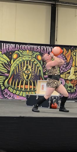 Gallery photo 3 of The Appalachian Circus StrongMx