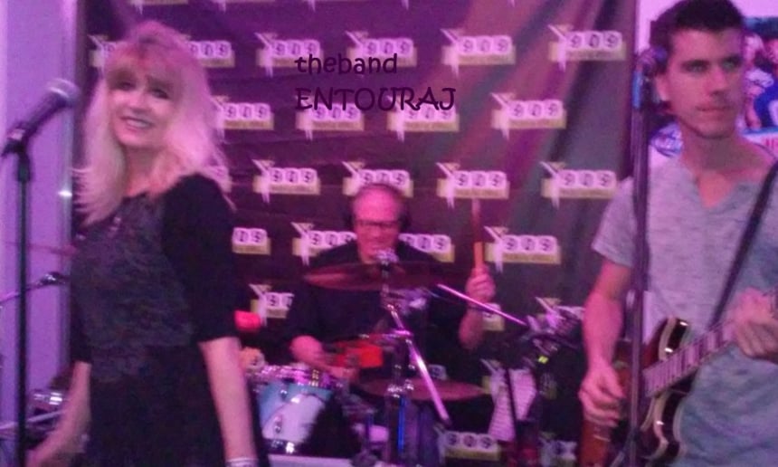 Gallery photo 1 of the band Entouraj