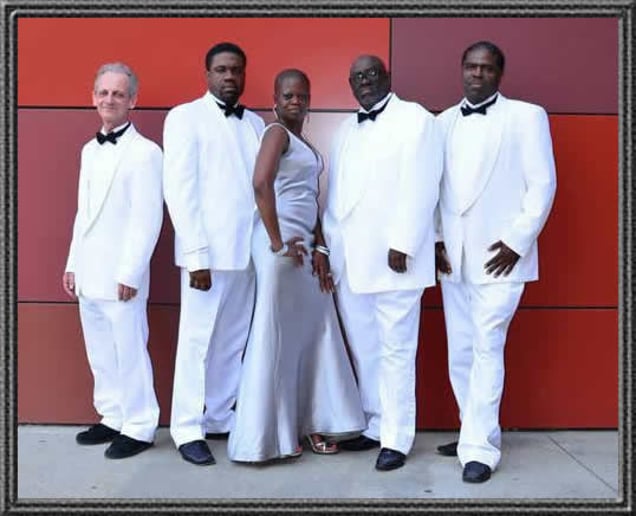 Gallery photo 2 of BandStand Entertainment