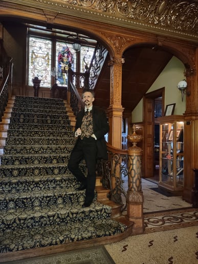 Gallery photo 3 of Christopher the Collector