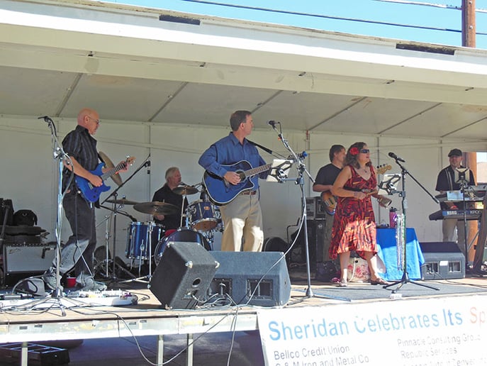 Gallery photo 2 of The Blu Rose Dance Band