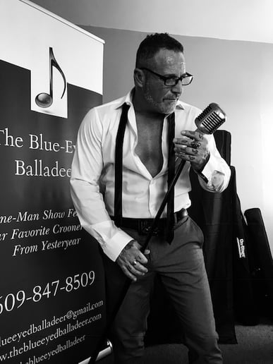 Gallery photo 2 of The Blue-Eyed Balladeer