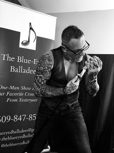 Gallery photo 7 of The Blue-Eyed Balladeer