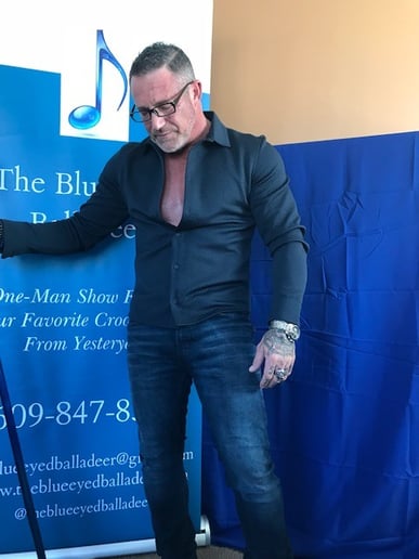Gallery photo 8 of The Blue-Eyed Balladeer
