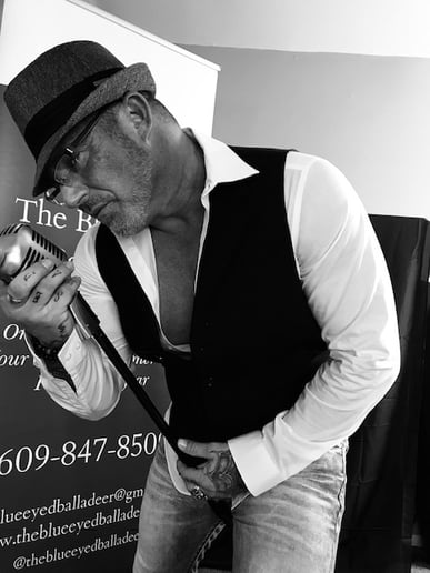 Gallery photo 10 of The Blue-Eyed Balladeer