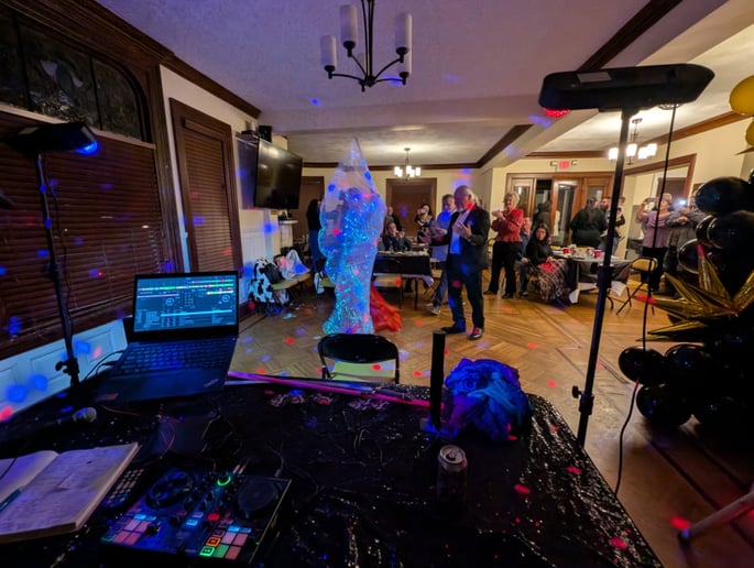 Gallery photo 10 of The Booth DJ