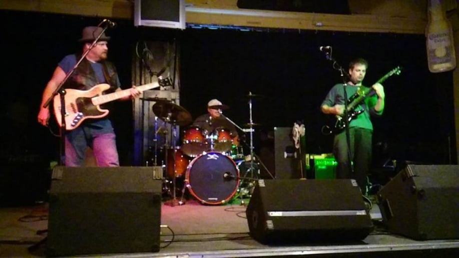 Gallery photo 1 of SmokeWagon
