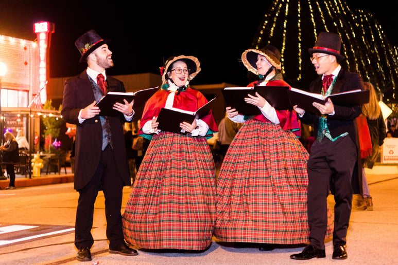 Gallery photo 3 of The Candlelight Carolers
