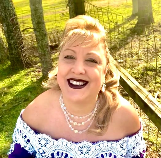Gallery photo 8 of The Canjo Woman of Tennessee