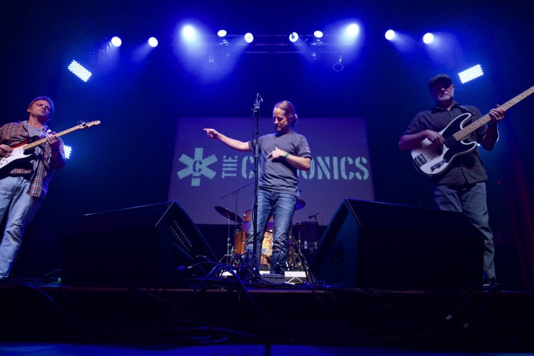 Gallery photo 2 of The Carbonics (indie rock band)