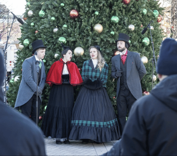 Gallery photo 5 of The Chicago Carolers