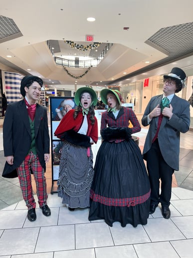 Gallery photo 2 of The Chicago Carolers