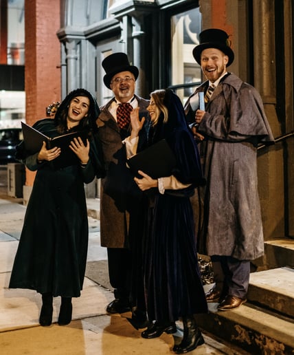 Gallery photo 11 of The Cincinnati Christmas Carolers