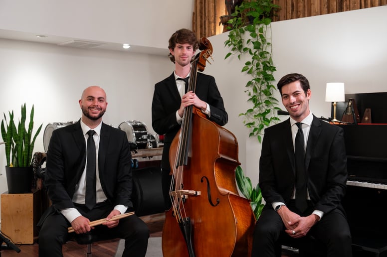 Gallery photo 1 of The Cocktail Jazz Band