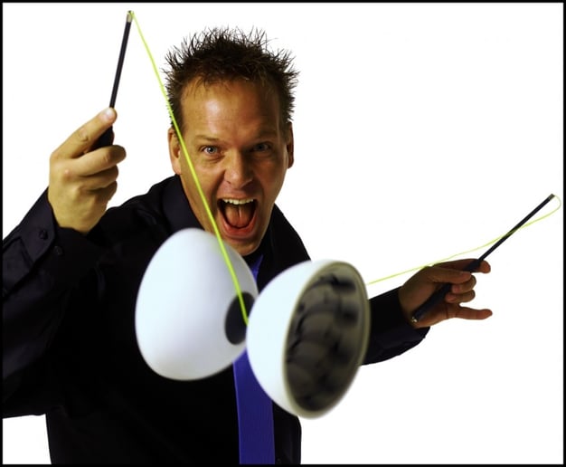 Gallery photo 2 of The Comedy & Juggling of Paul Isaak