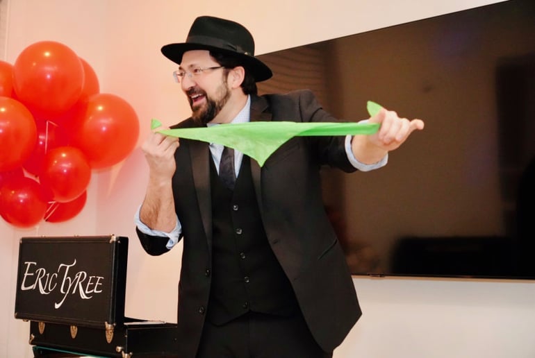 Gallery photo 16 of Eric Tyree Magic