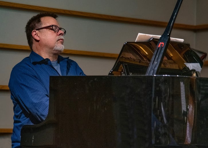 Gallery photo 1 of Dave Flippo - Solo Piano / Vocalist