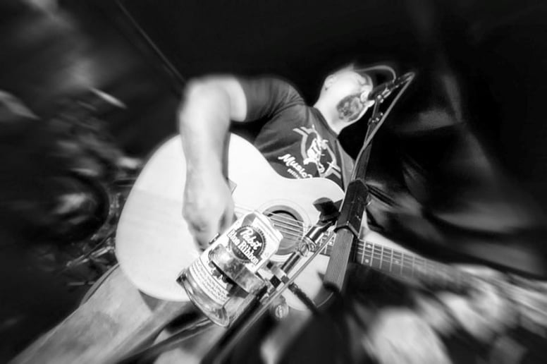 Gallery photo 5 of Brandon Hale and the Dirty Shame