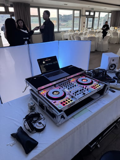 Gallery photo 9 of The DJ Roy Experience