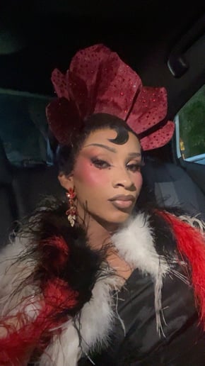 Gallery photo 2 of The Drag variety show experience