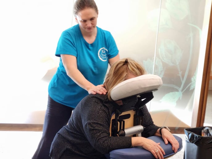Gallery photo 4 of KW Chair Massage