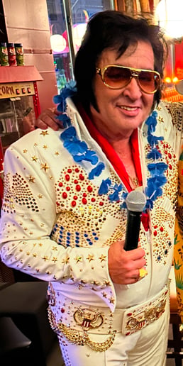 Gallery photo 15 of The Elvis Experience