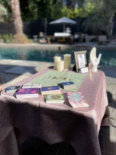 Gallery photo 7 of The Emerald Eye Tarot Readings