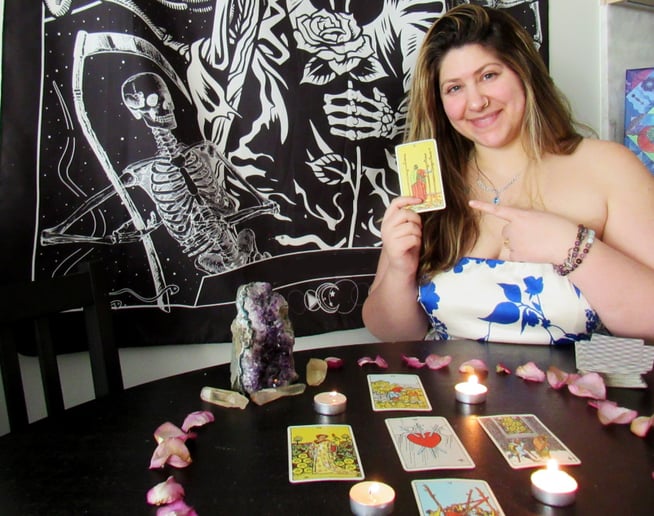 Gallery photo 3 of The Empress Tarot