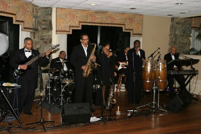 Gallery photo 2 of The Exclusives Band