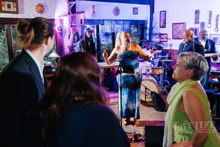 Gallery photo 18 of Hi-Fi! Soul Band