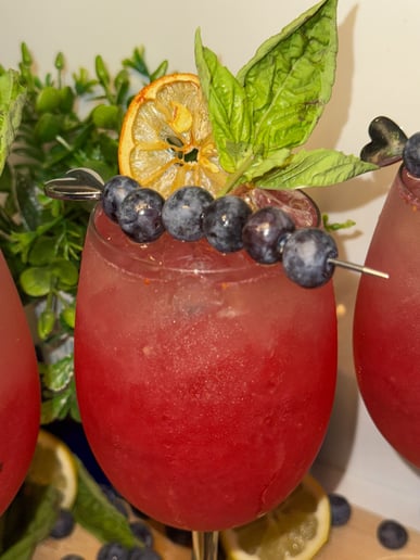 Gallery photo 18 of The French 75