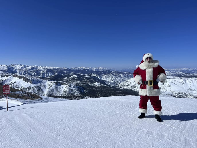 Gallery photo 11 of The Gentleman Santa
