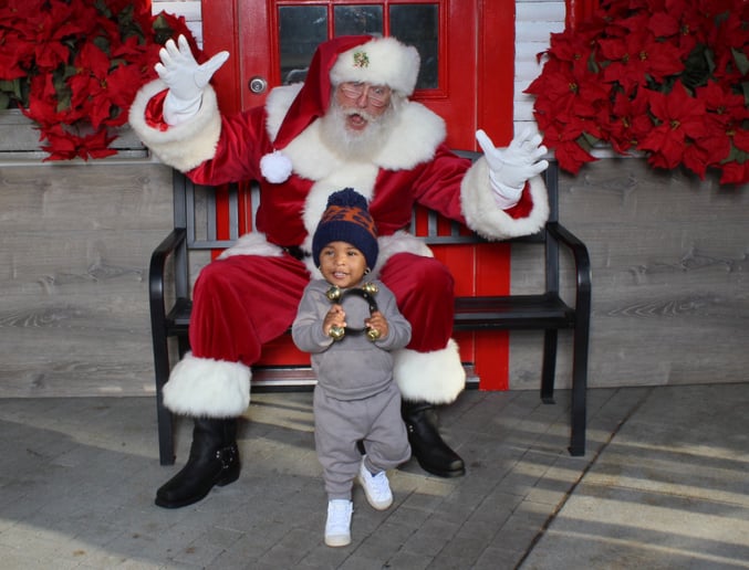 Gallery photo 14 of The Gentleman Santa