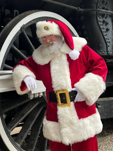 Gallery photo 8 of The Gentleman Santa
