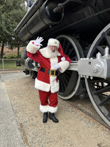 Gallery photo 17 of The Gentleman Santa