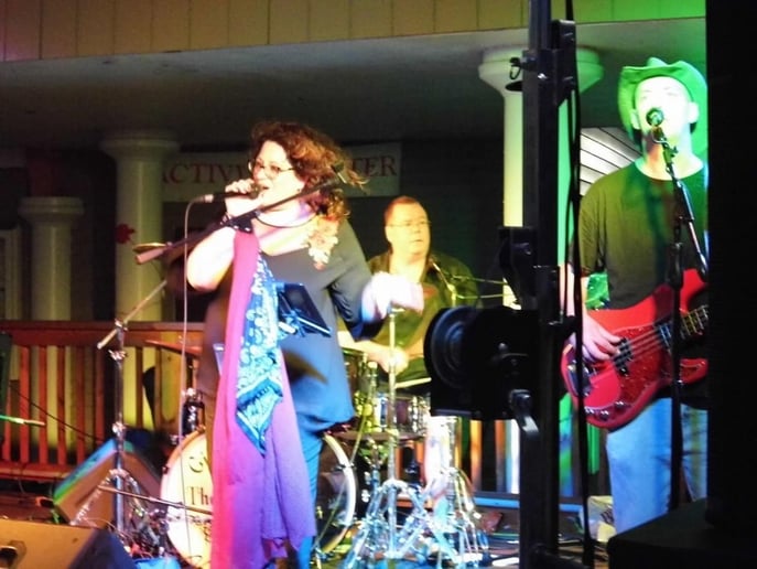 Gallery photo 5 of Gina Rose and The Thorns