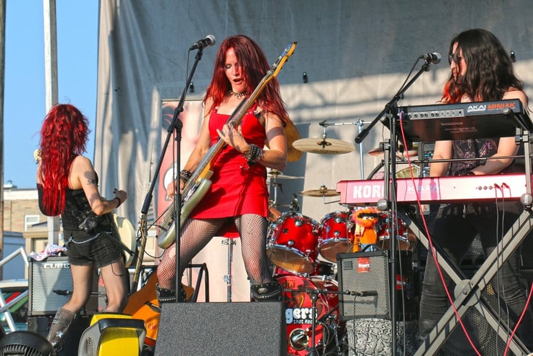 Gallery photo 3 of The Gingers - Redheads that Rock!