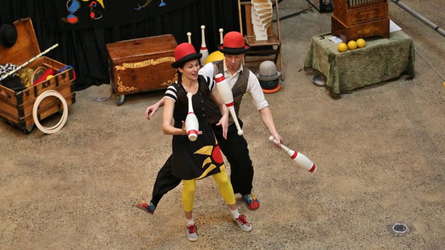 Gallery photo 4 of The Give & Take Jugglers